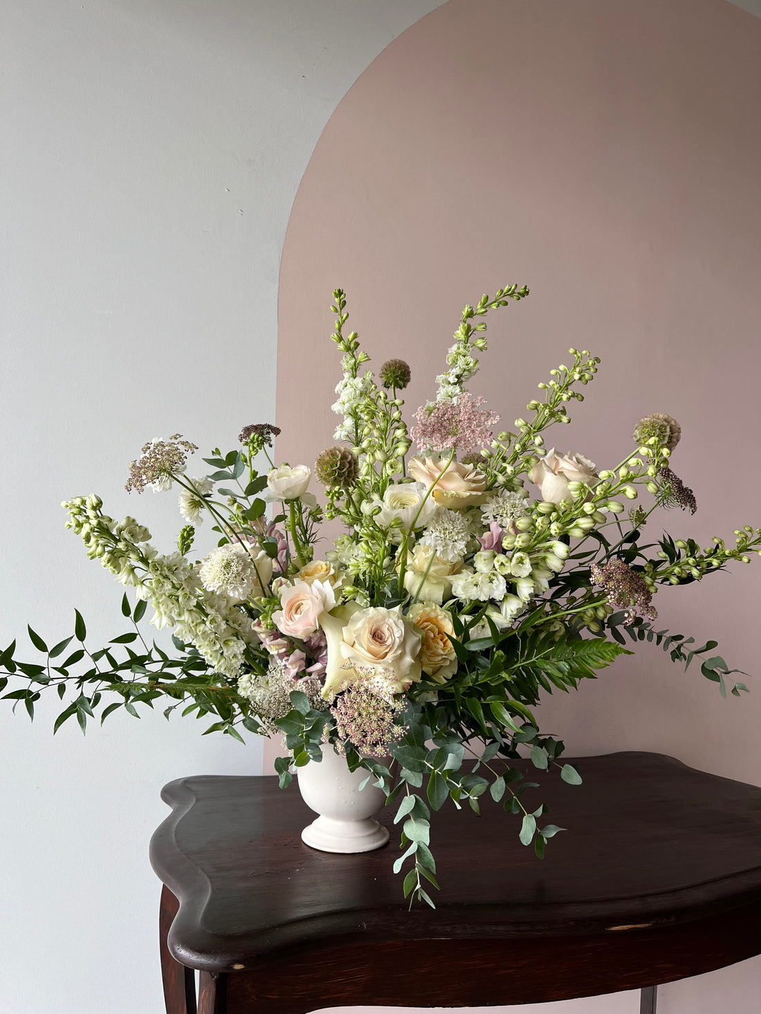How much should you spend on funeral flowers in Columbia, Tennessee?