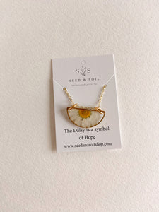 Seed & Soil Luna Necklace Daisy