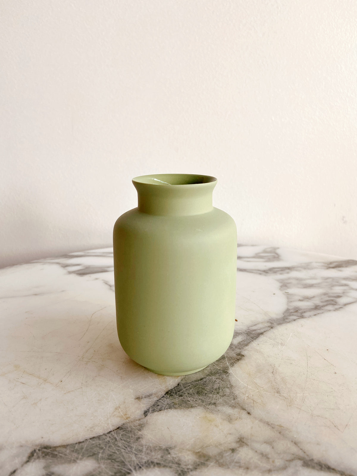 Middle Kingdom Bud Vase Milk Jar